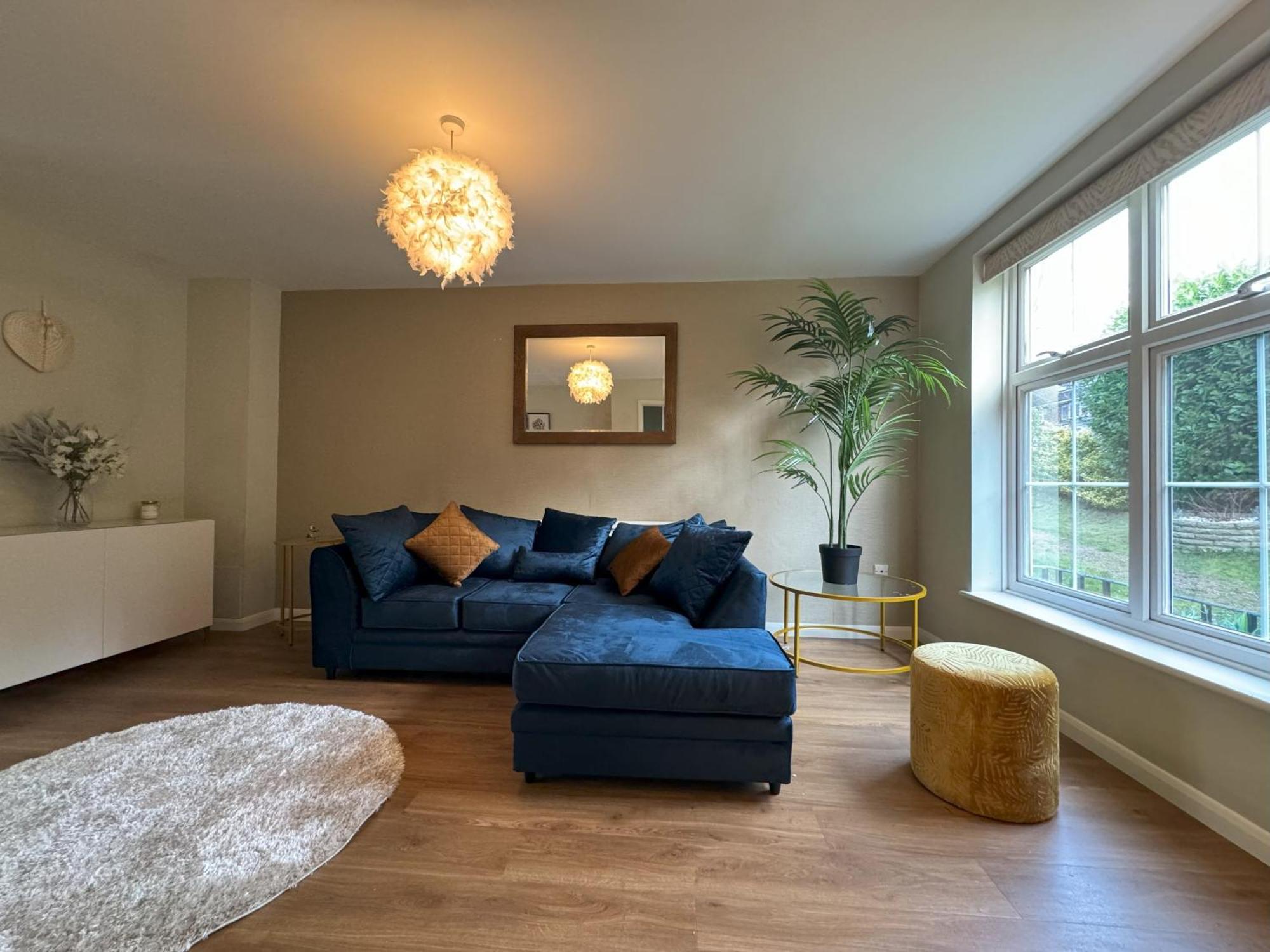 Chieveley Mews By Sarrochic Villa Sunningdale Buitenkant foto